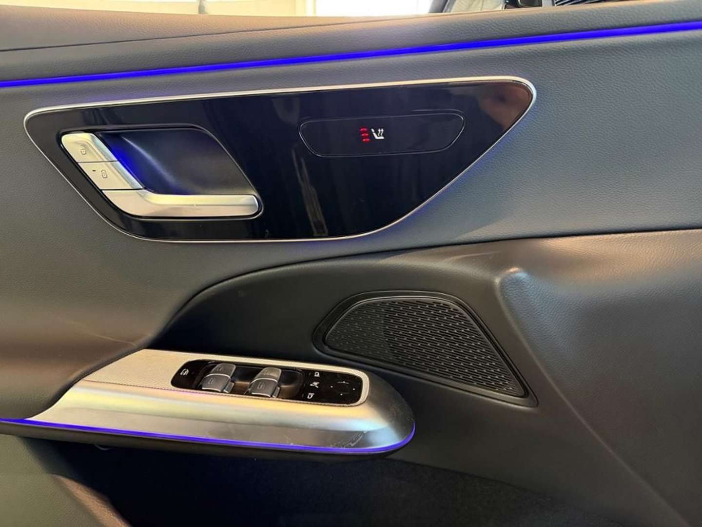 Mercedes Classe E 200 AVANTGARDE - 2025 - Joinsteer - #10