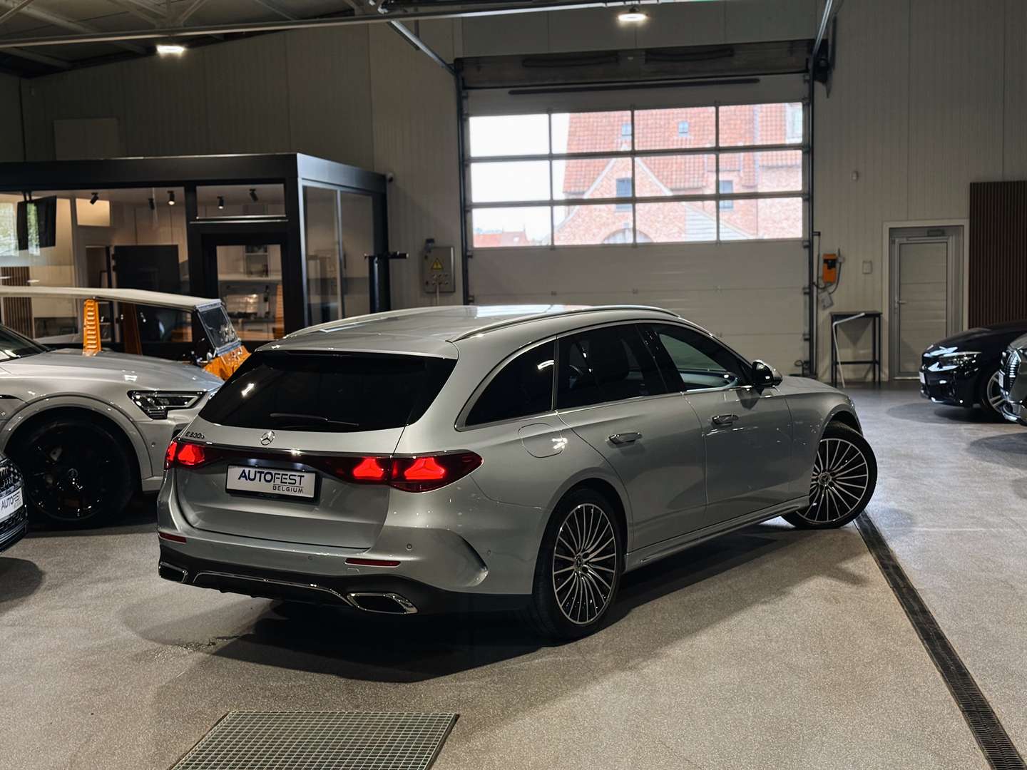 Mercedes Classe E Break 300 AMG Line - 2024 - Joinsteer - #40