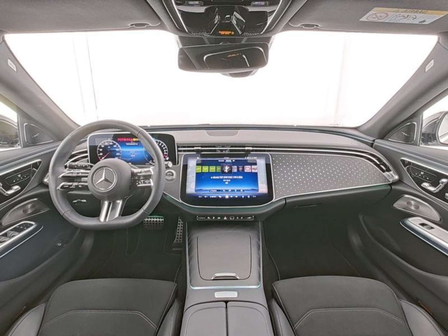 Mercedes Classe E 300 AMG Line - 2025 - Joinsteer - #4