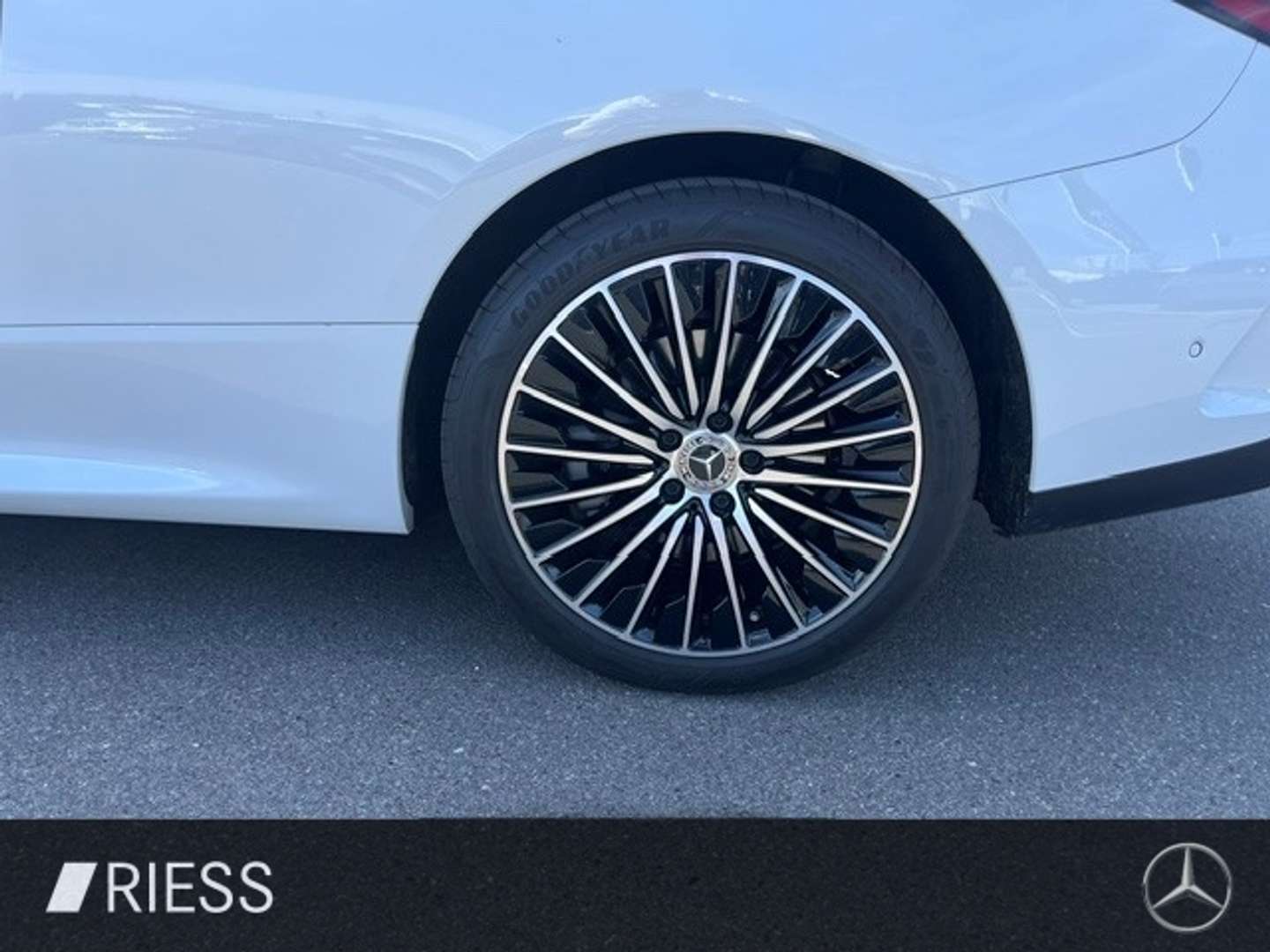Mercedes CLE 300 E 300 AMG Line - 2024 - Joinsteer - #3