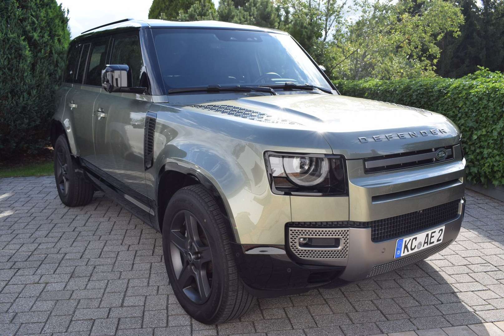 Land Rover Defender 110 D300 X-Dynamic SE - 2023 - Joinsteer - #1