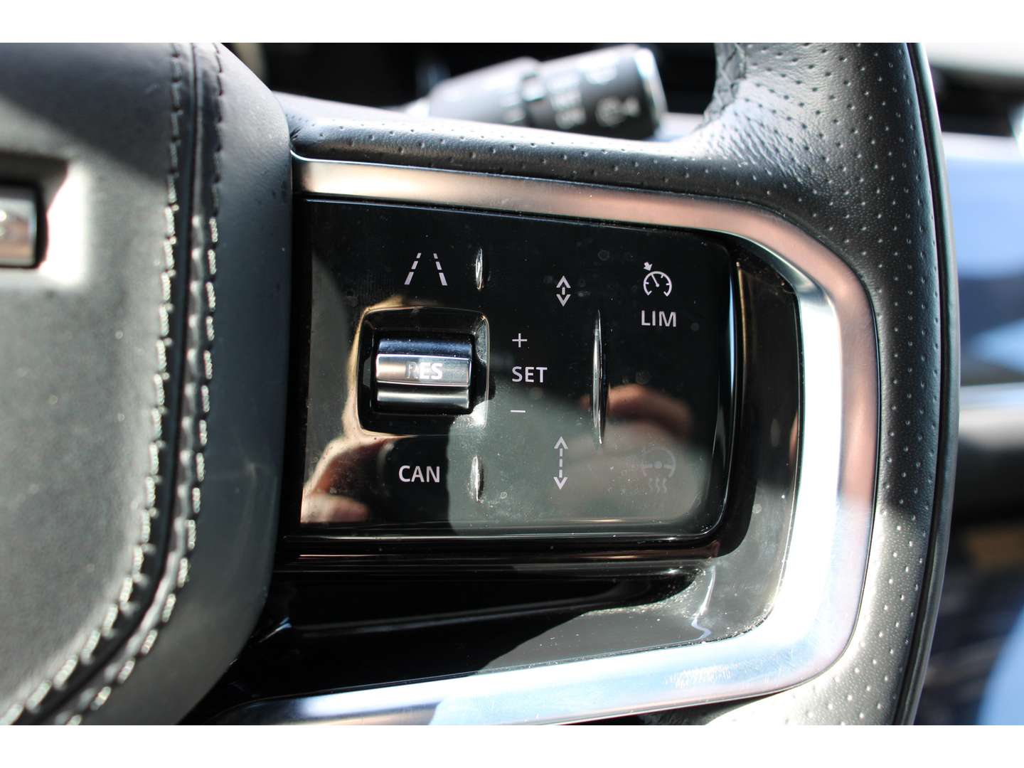 Land Rover Range Rover Evoque P300e R-Dynamic - 2023 - Joinsteer - #11