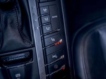 Porsche Macan S — photo 11