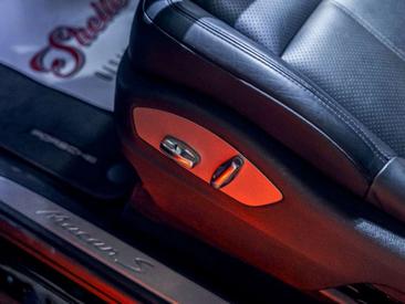 Porsche Macan S — photo 16
