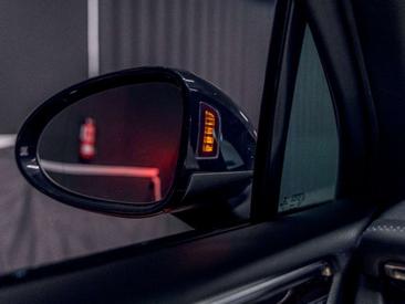 Porsche Macan S — photo 18