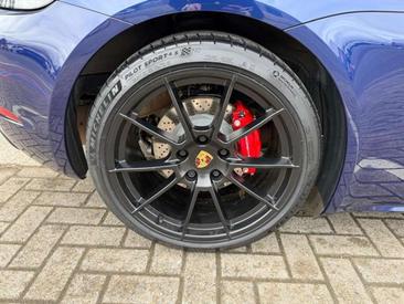 Porsche 718 Boxster GTS — photo 12