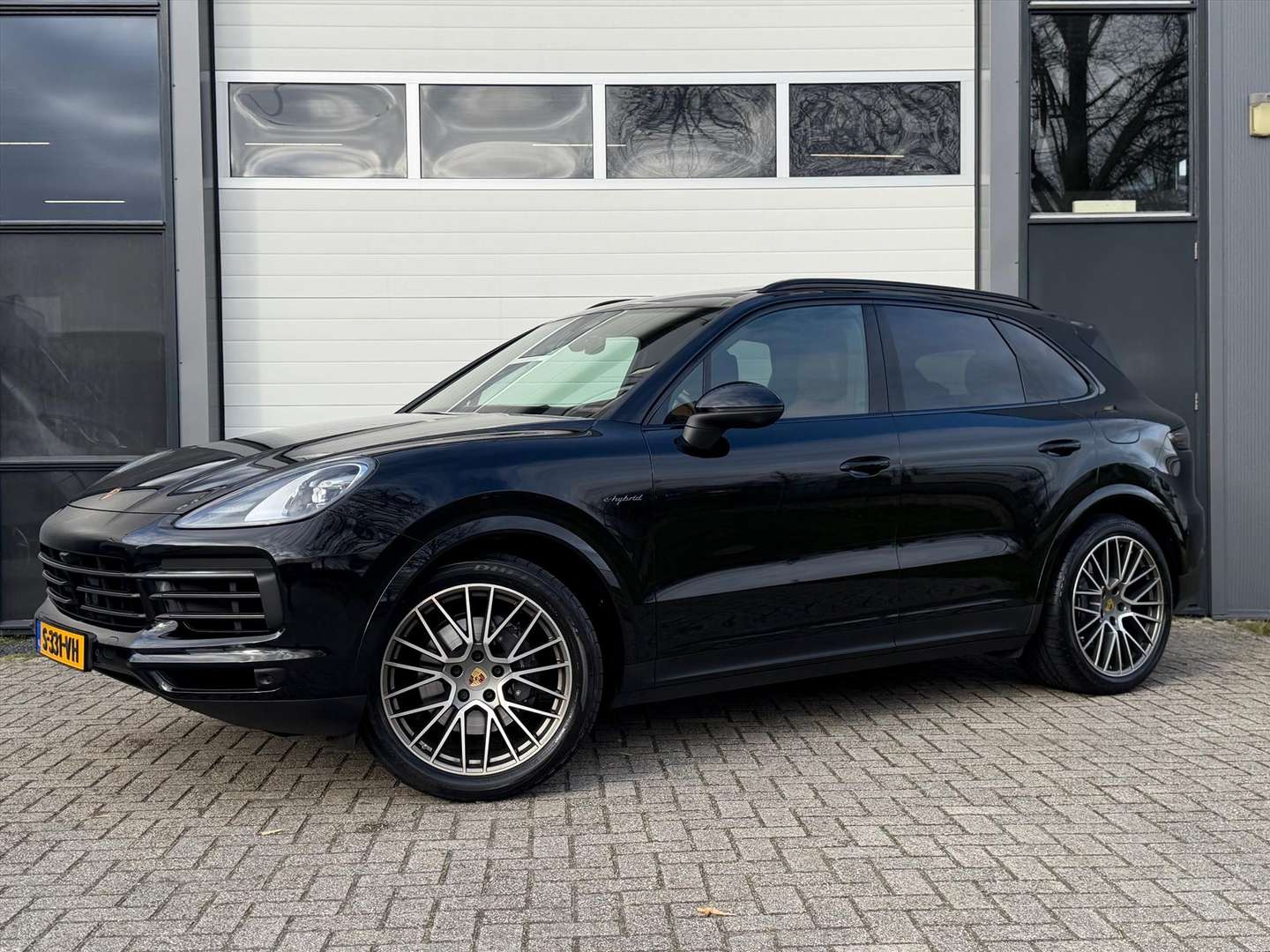 Porsche Cayenne III Turbo S Platinum Edition - 2023 - Joinsteer - #1