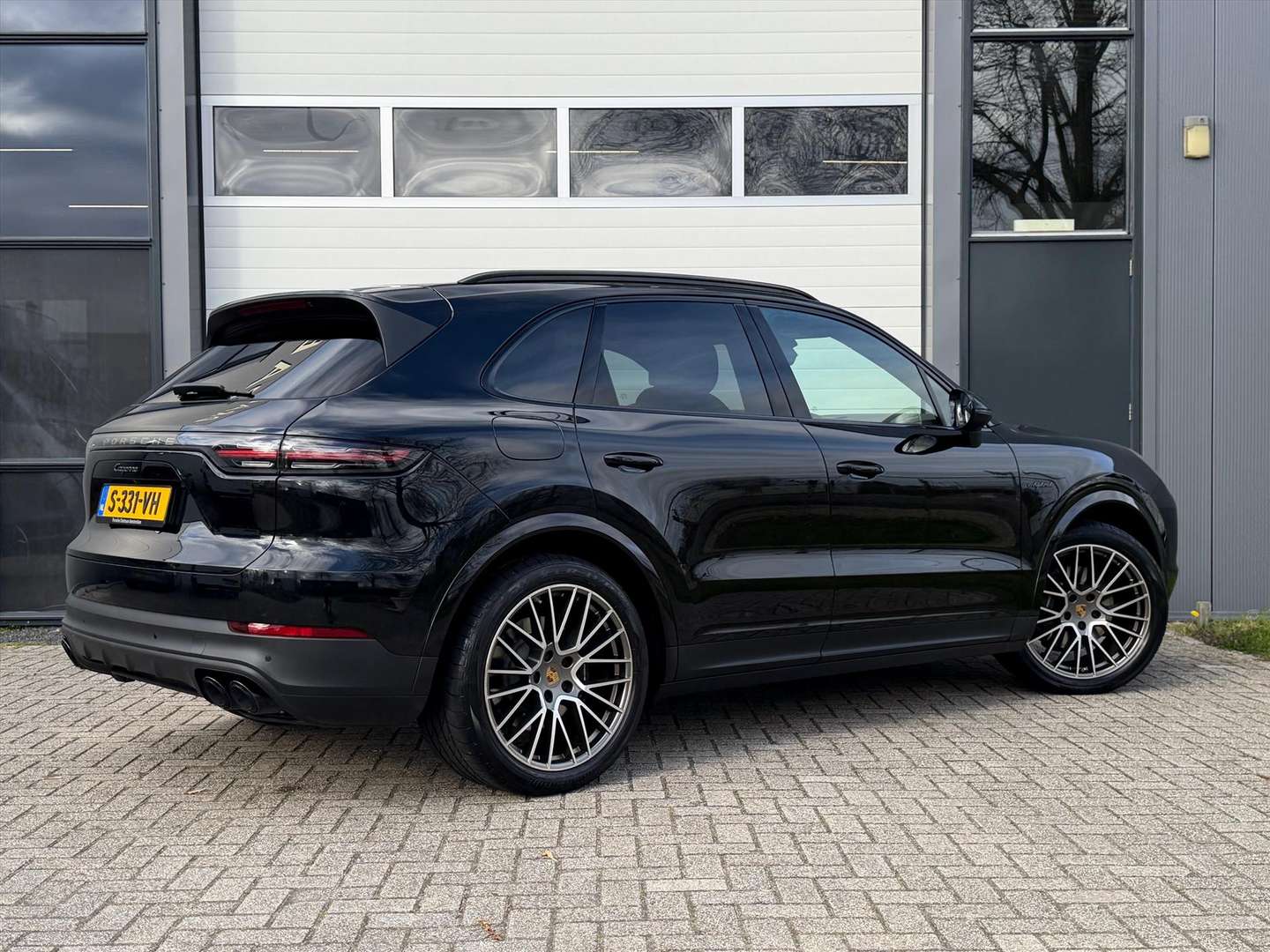 Porsche Cayenne III Turbo S Platinum Edition - 2023 - Joinsteer - #2