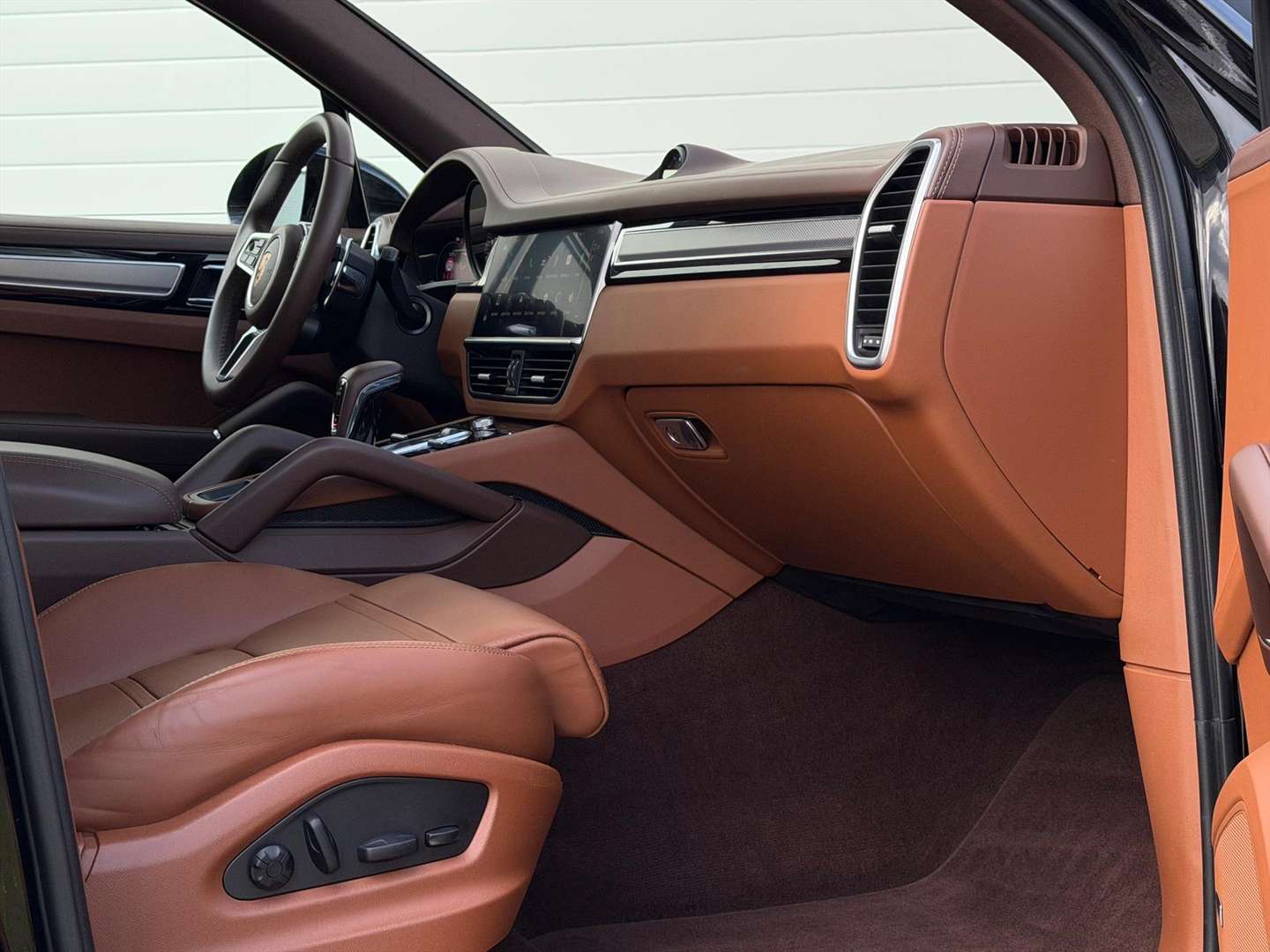 Porsche Cayenne III Turbo S Platinum Edition - 2023 - Joinsteer - #17