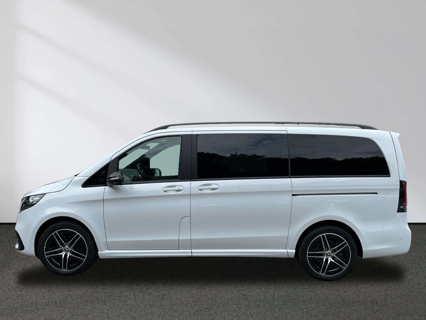 Mercedes V-Class 300 AMG Line - 2024 - Joinsteer - #2