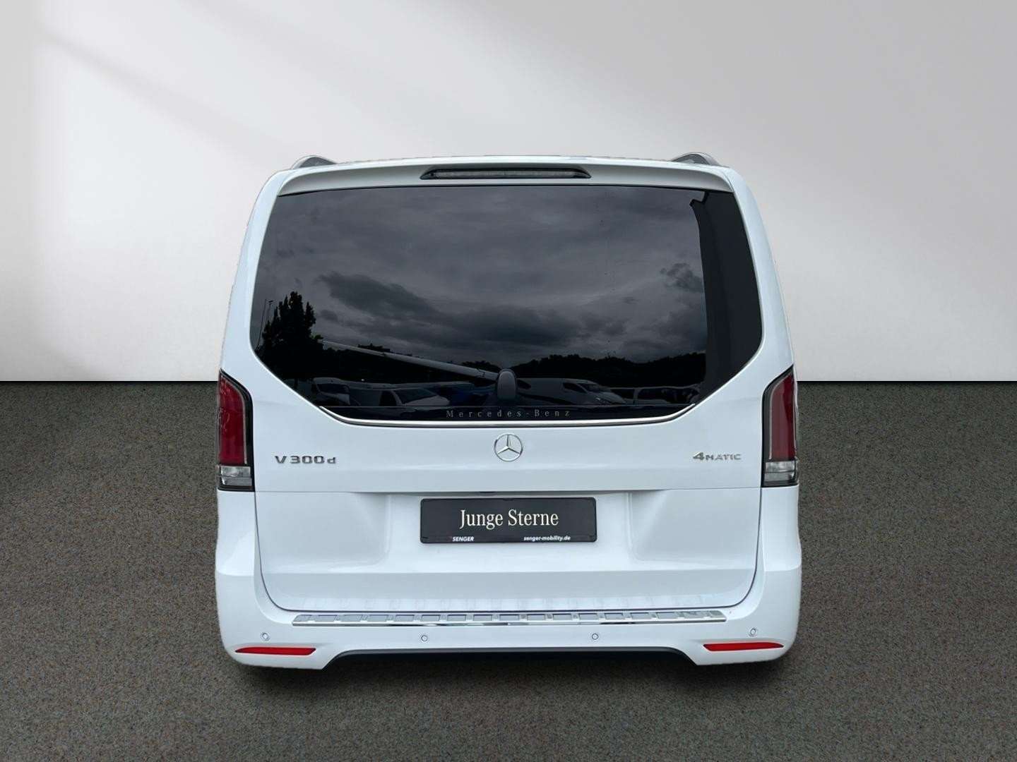 Mercedes V-Class 300 AMG Line - 2024 - Joinsteer - #4