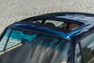 Porsche 993 Carrera 4S — photo 6