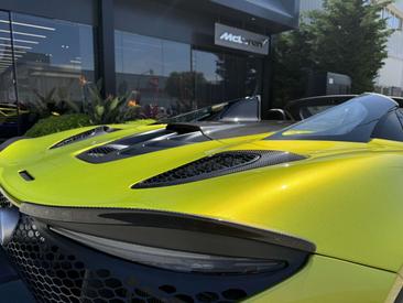 McLaren Artura — photo 10