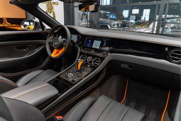 Bentley Continental GTC V8 Hybrid Black Edition — photo 12