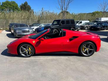 Ferrari 488 — photo 7
