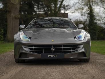 Ferrari FF — photo 4