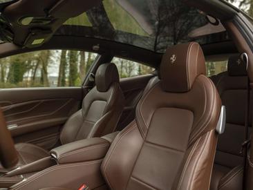 Ferrari FF — photo 8