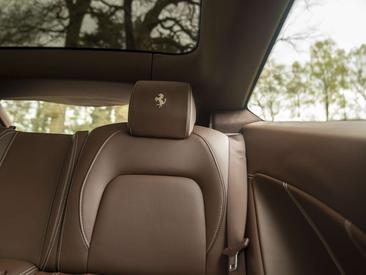 Ferrari FF — photo 10