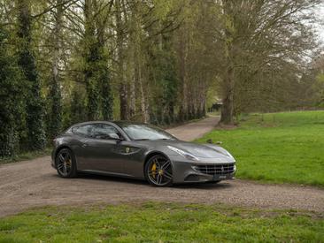 Ferrari FF — photo 14