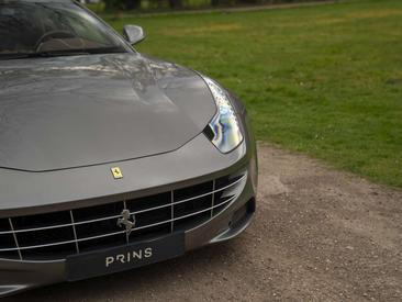Ferrari FF — photo 15