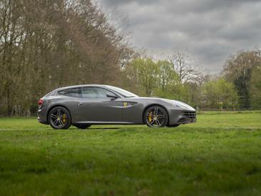 Ferrari FF — photo 16