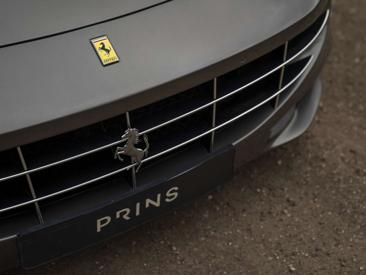 Ferrari FF — photo 17