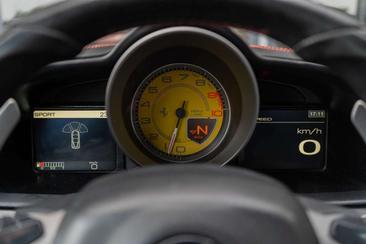Ferrari 458 Italia — photo 7
