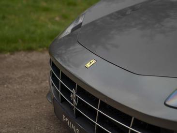 Ferrari FF — photo 20