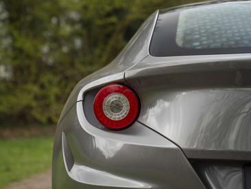 Ferrari FF — photo 27