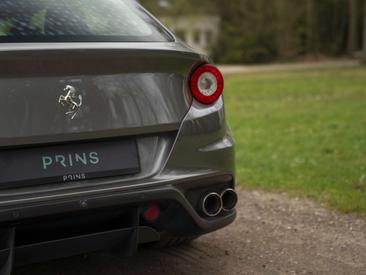 Ferrari FF — photo 28