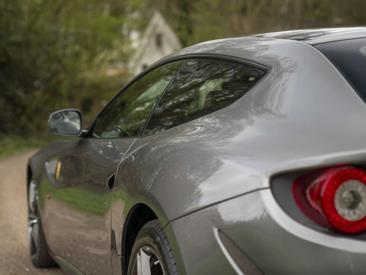 Ferrari FF — photo 29