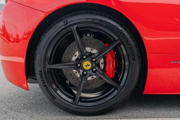 Ferrari 458 Italia — photo 19