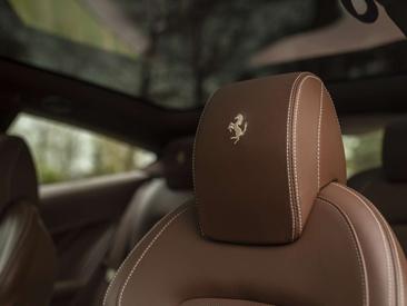 Ferrari FF — photo 36