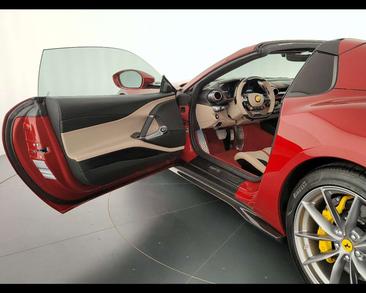 Ferrari 812 Superfast — photo 16