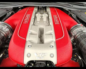 Ferrari 812 Superfast — photo 19