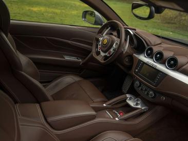 Ferrari FF — photo 42