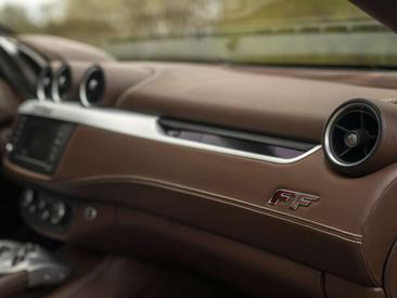 Ferrari FF — photo 43