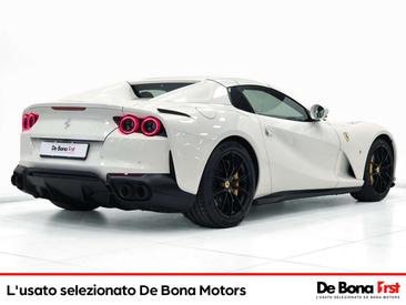 Ferrari 812 Superfast — photo 2