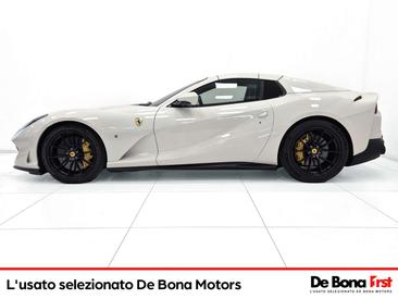 Ferrari 812 Superfast — photo 18