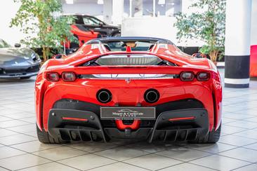 Ferrari SF90 Spider — photo 5