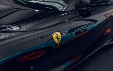 Ferrari 812 Superfast — photo 4