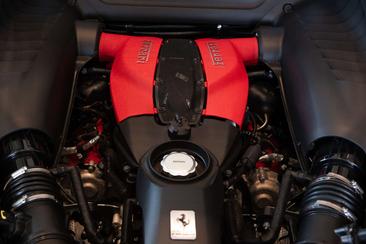 Ferrari F8 Tributo — photo 18