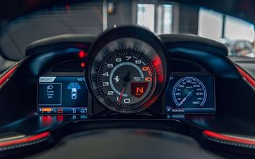Ferrari 812 Superfast — photo 18