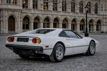 Ferrari 308 GTS — photo 9