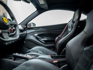Ferrari F8 Tributo — photo 24