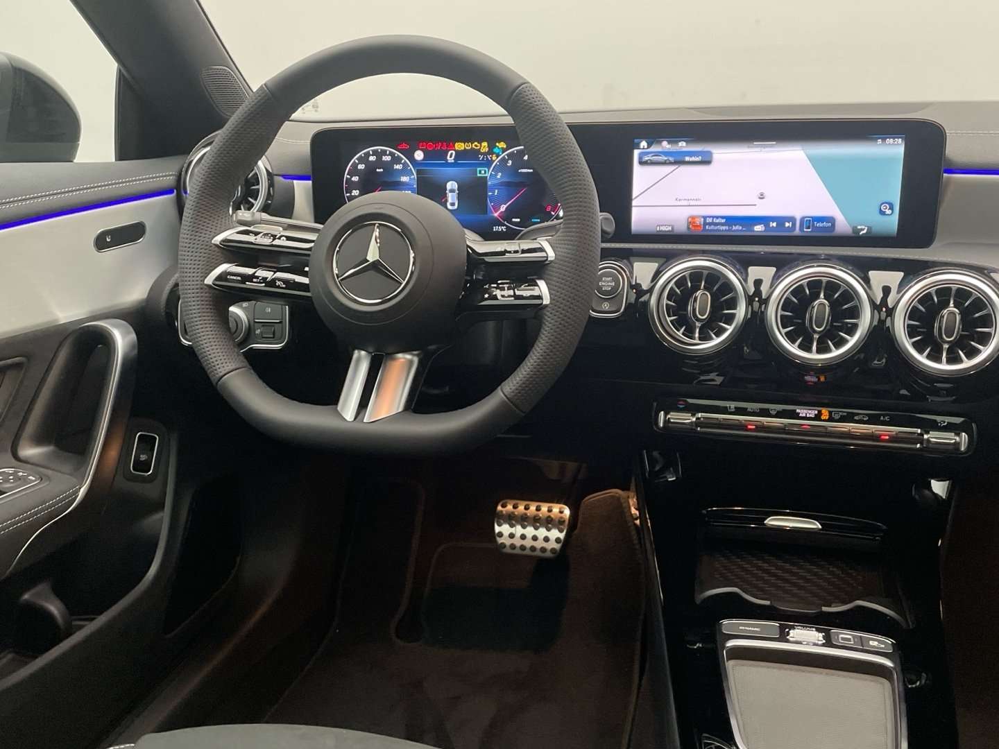 Mercedes CLA 200 AMG Line - 2025 - Joinsteer - #7