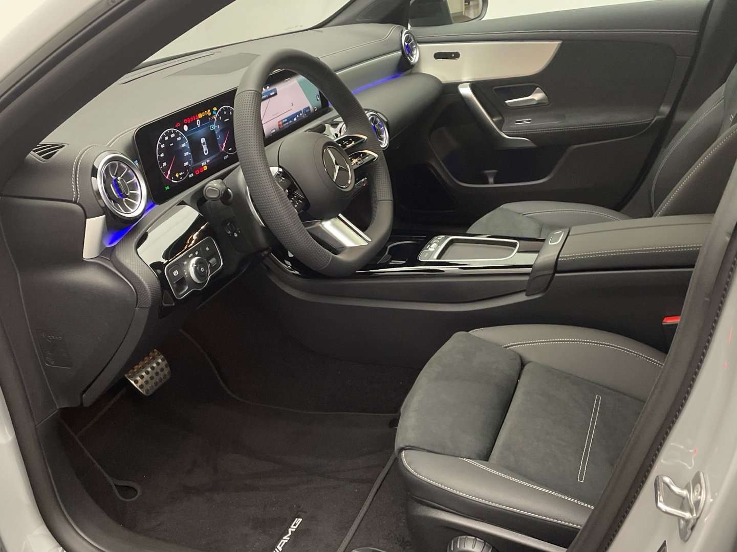 Mercedes CLA 200 AMG Line - 2025 - Joinsteer - #9