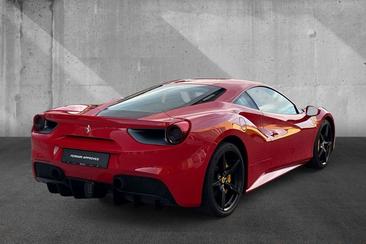 Ferrari 488 — photo 6