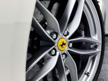 Ferrari 488 — photo 6