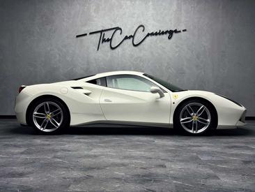 Ferrari 488 — photo 13